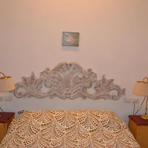 https://casa-luciano-al-san-carlo.hotels-amalfi.com