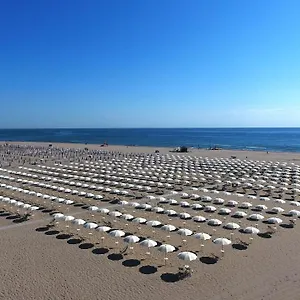 Albatross Mobile Homes On Mare E Pineta Campeggio