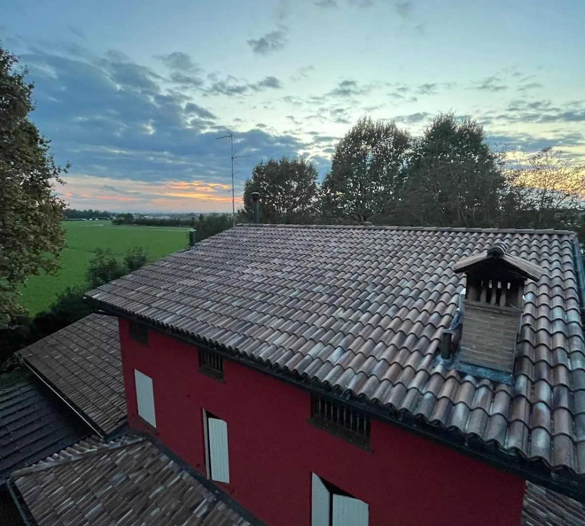 Tenuta Ferrari contacts